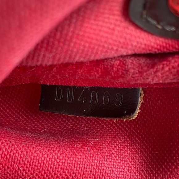 Louis Vuitton Eva Damier - Picture 12 of 16